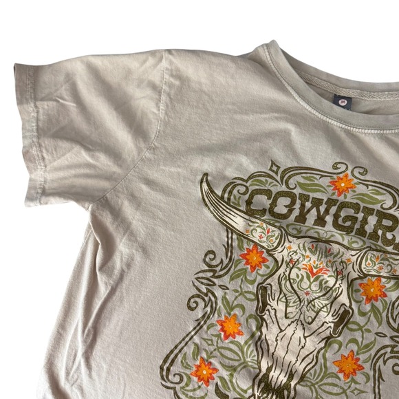 Simply Southern Cowgirl Vibes Graphic T-Shirt M Medium Tan Western Longhorn - Picture 11 of 13